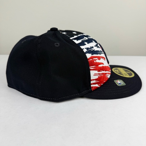 NY Yankees New Era 59FIFTY Fitted Cap HAT 5950 USA July 4th Low Profile Sz 8 NWT - Picture 4 of 10
